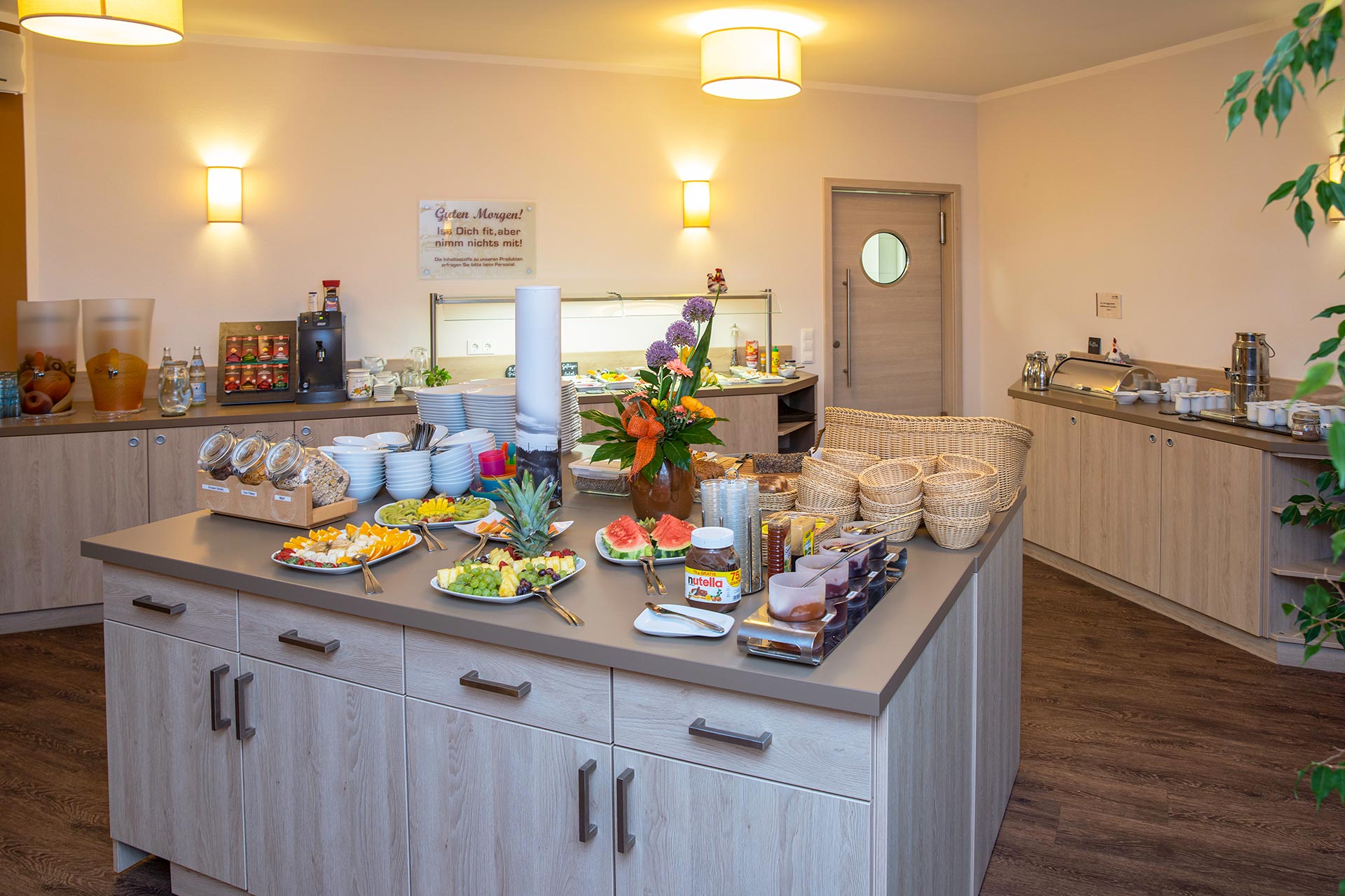 Frühstück 4 hotel zur ostsee fruehstueck buffet7-hotel-zur-ostsee